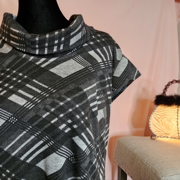 Midi/ Mini fall soft dress, gray and black size 14 - Picture 3 of 10